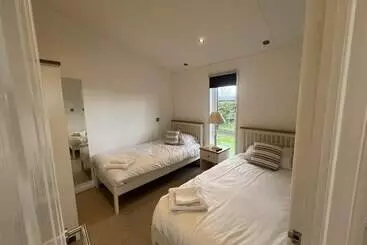 Remarkable 3 Bed Lodge In Honiton