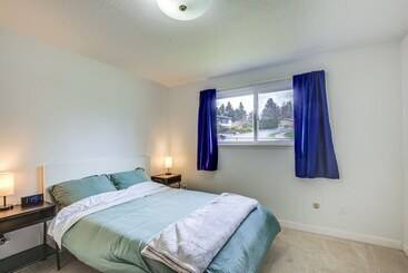 Dom wiejski Peaceful Gresham Home W/ Grill: 2 Mi To Downtown