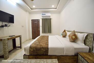 Отель Keshav Residency