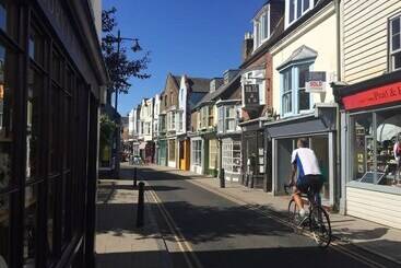 اقامتگاه Lovely Fisherman S Cottage Near Beach And Harbour