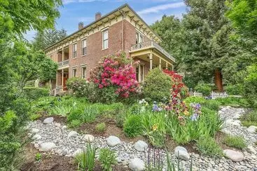 The Orth House Inn By Remotion