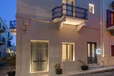 هتل آپارتمان Times Elegant Rooms