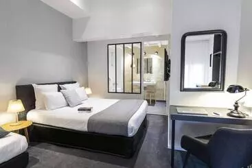 Hotel La Cour Carrée