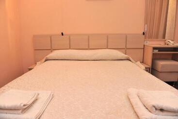 Hotel семеен хотел сокол