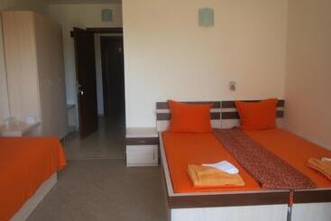 ホテル Golden Lion