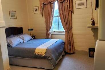 Bed and Breakfast Stay At Tilba