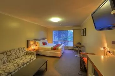 Tropixx Motel
