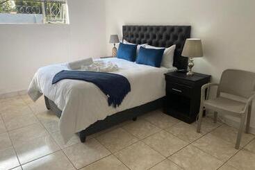 Pension Creekside Guest House Middelburg