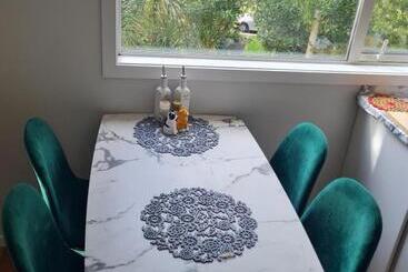 Pensión Paris Studio