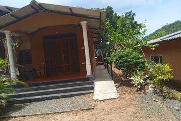 Hotel Rs Holiday Residence