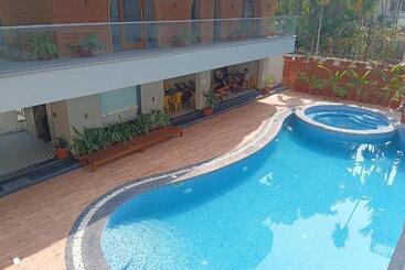 Hotel Vasundhara Inn