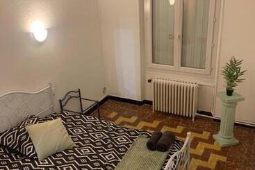 פנסיון Chambre Privée Dans Maison D Hotes 10 Minutes à Pied Gare & Centre