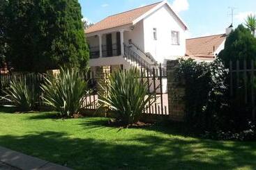 Pension Magnolia Guesthouse & Coffeeshop