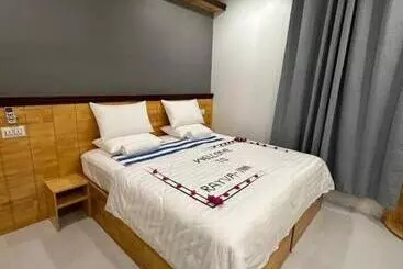 Picturesque Luxury Hotel Close To Beach