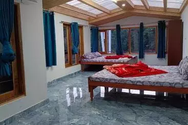 Bed & Breakfast Shiv Shakti Homestay   Near Isbt, Bypass Mc Parking, Hpu, And Advance Study