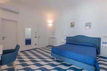 Bed and Breakfast Elite Luxury Suites