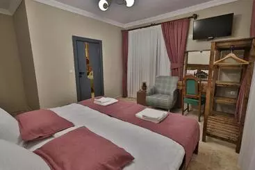 Hotel Yellow Stone House