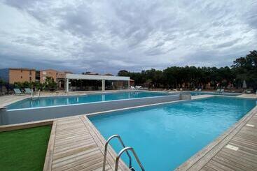 Appartement 2 Pièces Dans Une Résidence Hôtelière Les Hameaux De Saint Cyprien