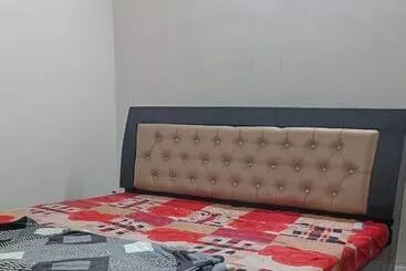 Pension Keshav Narayan Home Stay