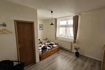 펜션 Penzion Grand Nymburk