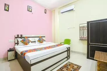 Hotel Fabexpress Maa Vaishno Palace