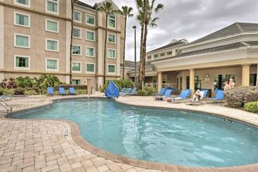 هتل King Bed Studio Free Shuttle