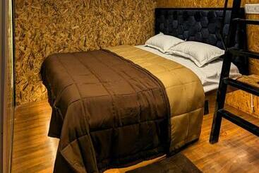 Hotel Sarvathra Cottages