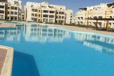 هتل آپارتمان قرية بالميرا السخنه