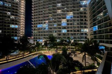 Aparthotel Miami Haven At Azure