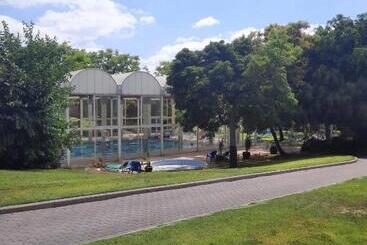 Majatalo מול הים בקיסריה