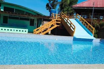 Hotelli Arzel S Tiny House