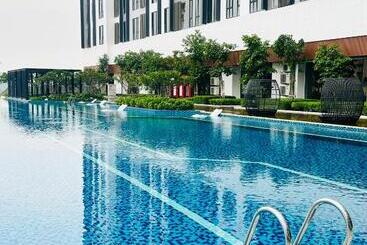هتل آپارتمان Premier Sentral Suites At Kl