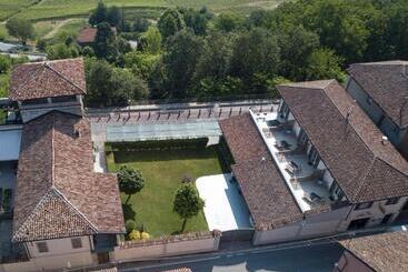 Nocleg ze śniadaniem Rocche Costamagna Art Suites