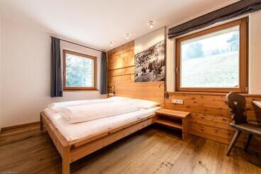 Отель Pension Haus Tirol