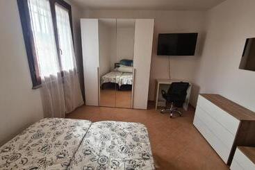 بنسيون Ca  Lambru