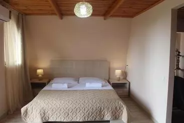 ペンション Deluxe Guest House