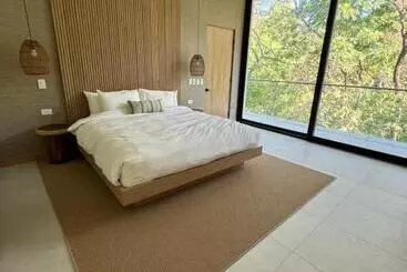 هتل آپارتمان 2 Bedroom Jungle View Penthouse With Pool & Jacuzzi