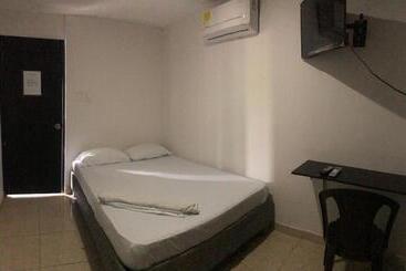 アパートホテル Siete Mares