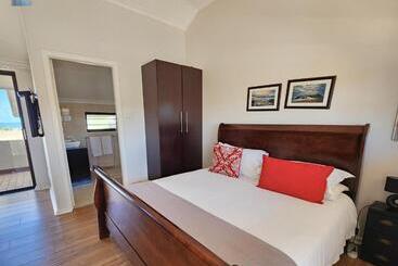 펜션 Gonubie Guest Cottages