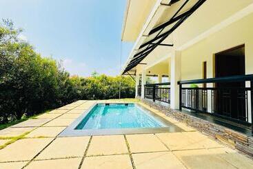 Pensão Tarang Holiday Homes