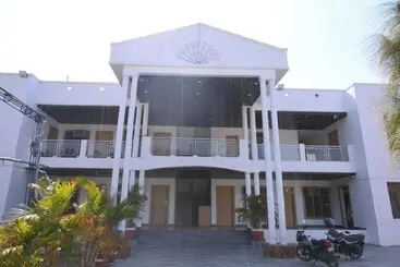 Hotelli Shivaay Garden