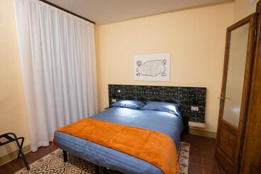 تختخواب و صبحانه Locanda Del Centrale