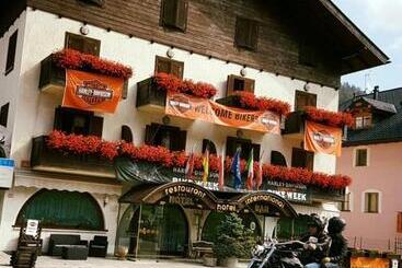 Szálloda International