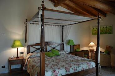 Отель Locanda Agli Angeli