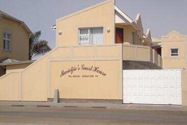 پانسیون Marietjie S Guesthouse