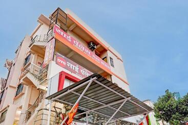 Hotel Sai Palace Lodging