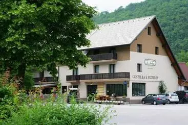 هاستل Hiša Pr Pristavc