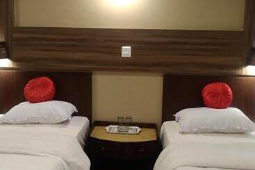 تختخواب و صبحانه Kumari Guest House