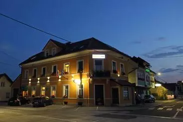 Hostel Sonce