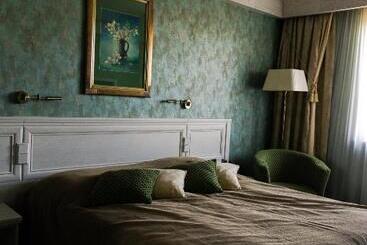 בית מלון כפרי Residence